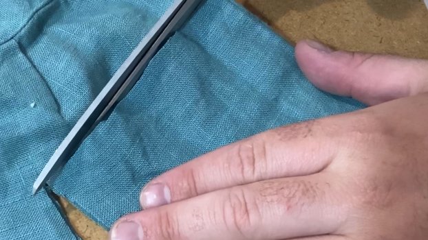 Cutting Linen to make a Zero Waste Solution for Yogamatters