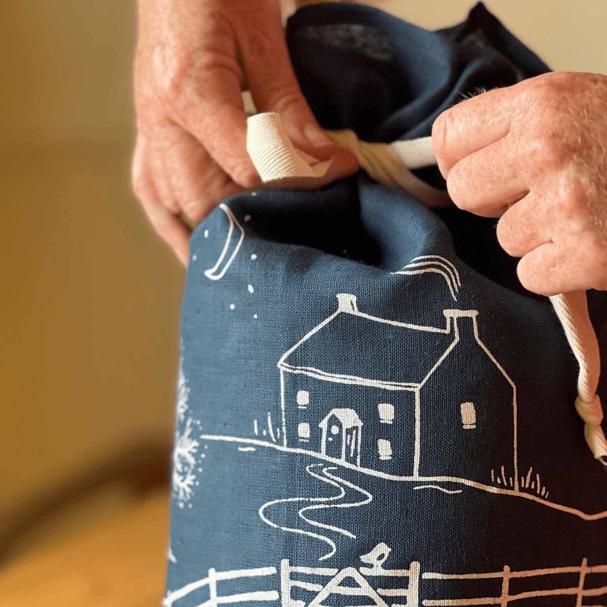 Navy blye linen bread bag from the Winter Fox Collection by Helen Round