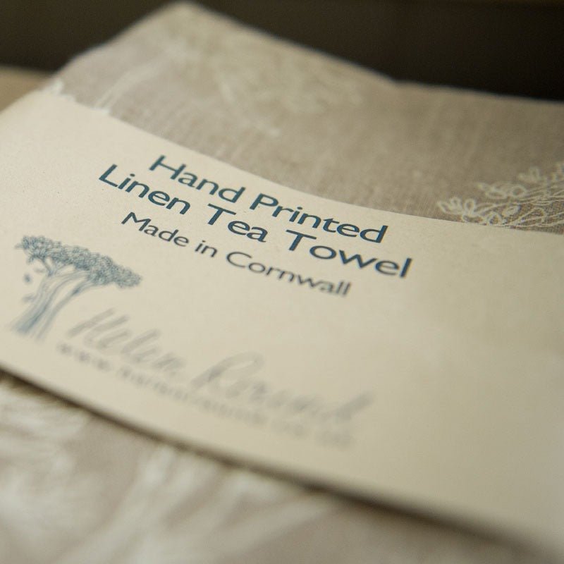 Bee Tea Towel In Pure Linen – Helen Round