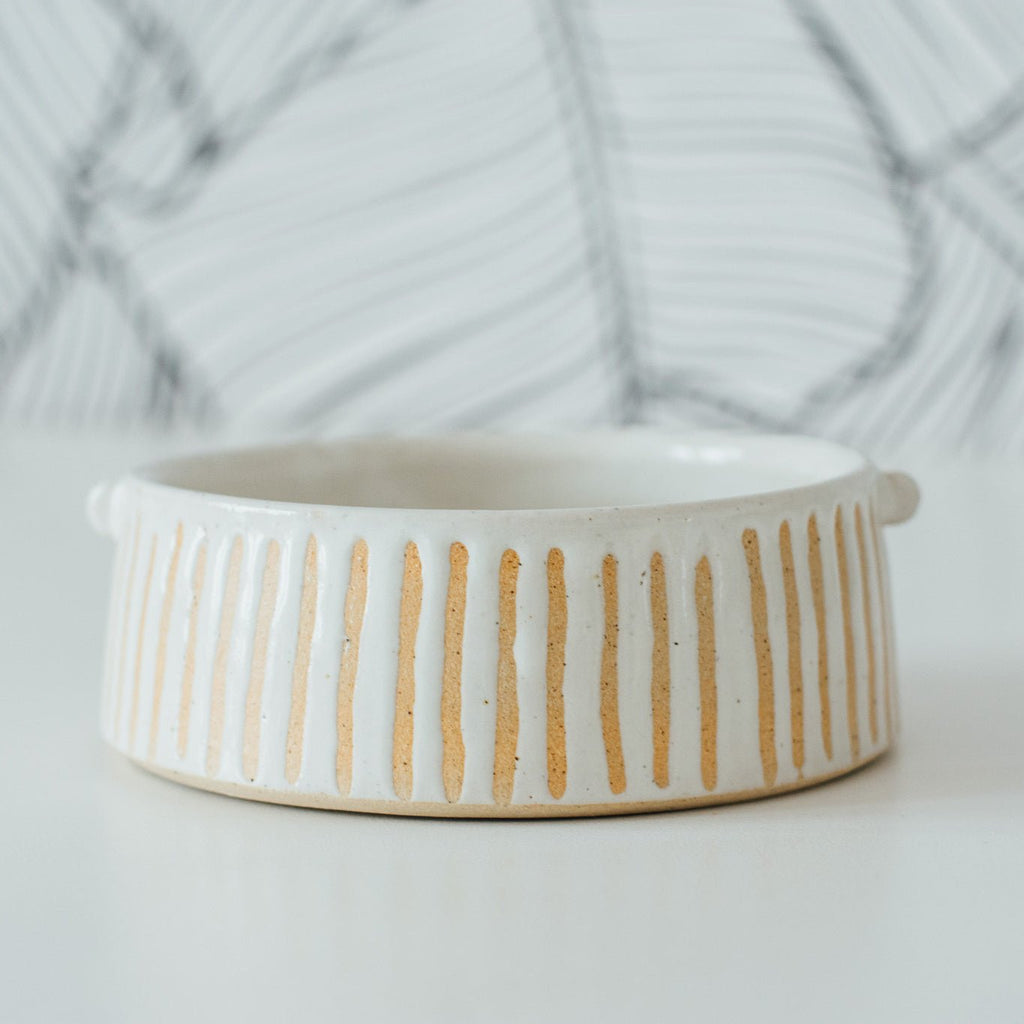 Ceramic Pot Gold Stripe from the Honey Bee Collection by Helen Round