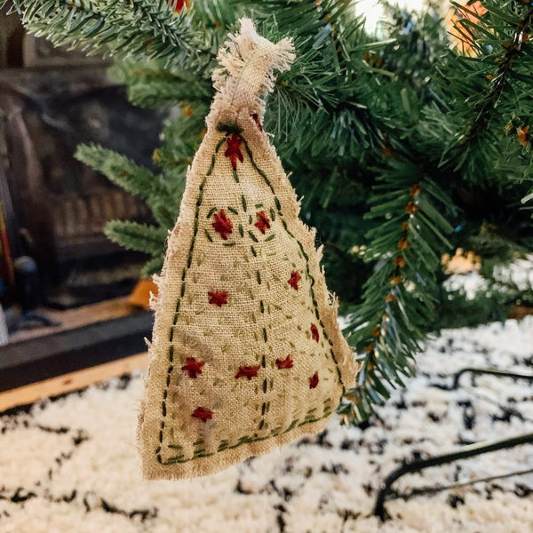 How to Make Christmas Decorations from Linen Scraps from Helen Round