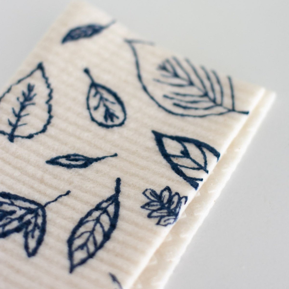 Eco Kitchen Sponge Cloths in Leaf Design - Helen Round - Eco Collection