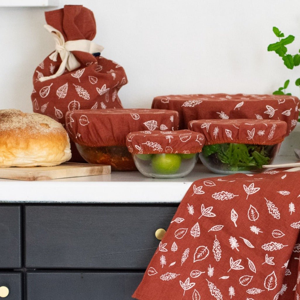 Leaf Bread Bag and Large Bowl Cover (Leaf Breadmakers Bundle) pictured with small bowl covers and tea towel - by Helen Round