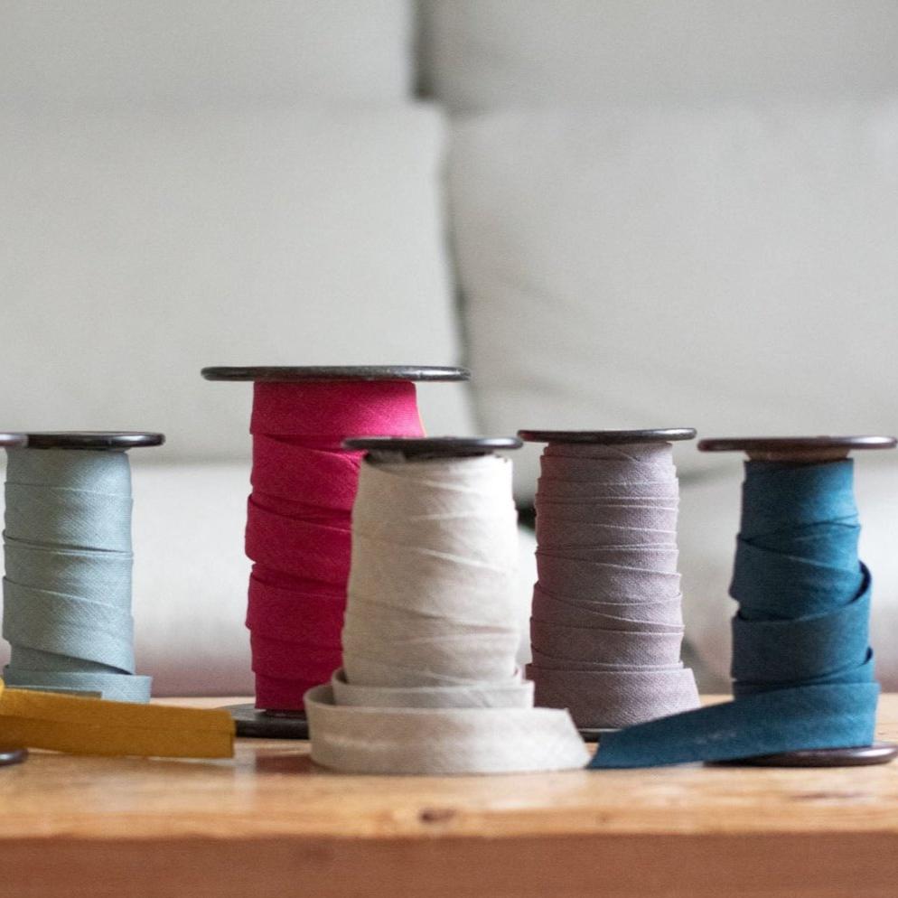 100% Linen Bias Binding - 2cm Wide in 5 Colours