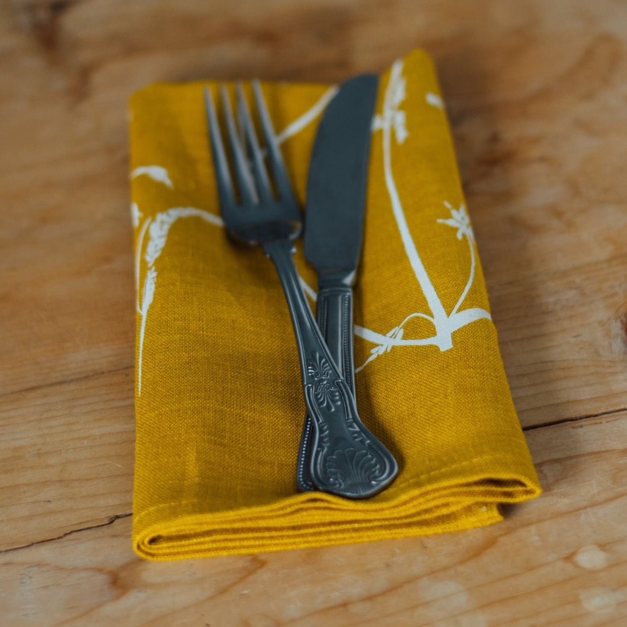 MustardLinen Napkins with hedgerow design