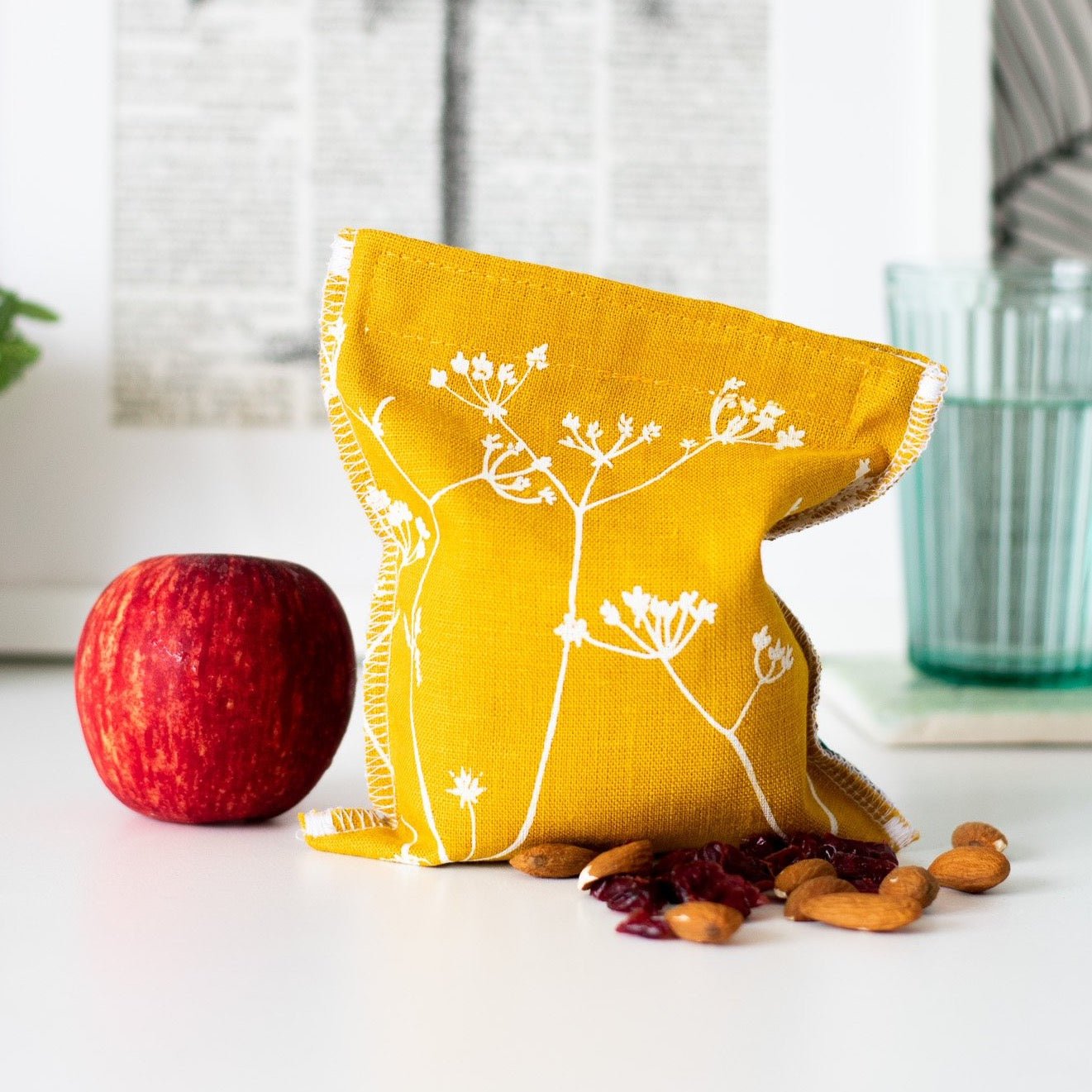 Snack bag in mustard linen with hedgerow design