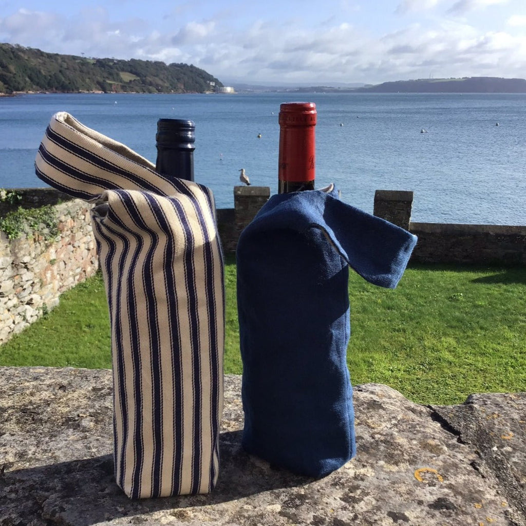 Free Bottle Bag Pattern with two bottle bags in Navy Linen and Striped Ticking from Helen Round