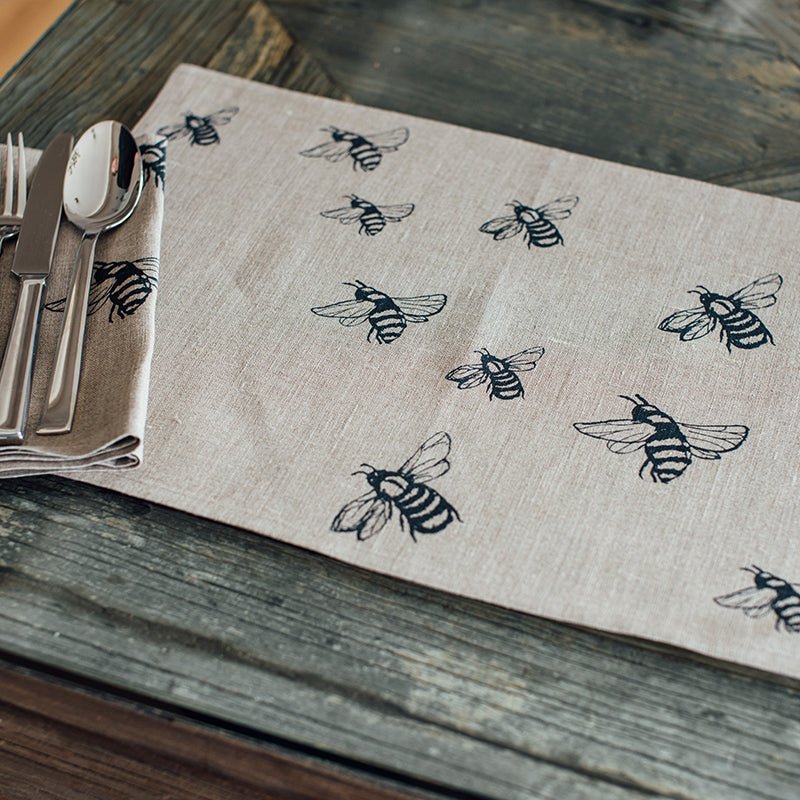 Linen Bee Placemats 